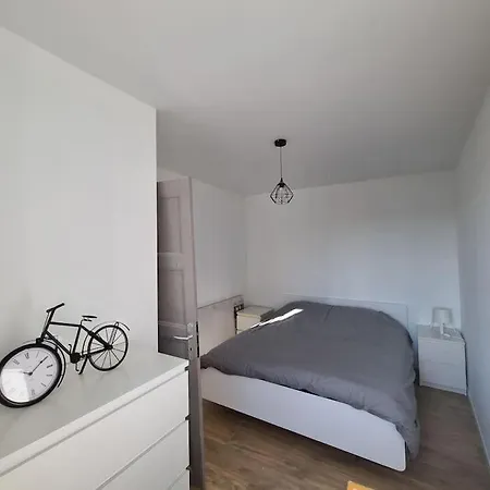 Holiday home 6 Personnes Chez Max Nebouzat
